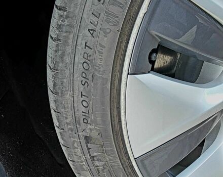 Красный Тесла Другая, объемом двигателя 0 л и пробегом 131 тыс. км за 22799 $, фото 8 на Automoto.ua