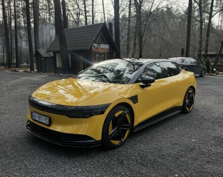 Желтый Тесла Другая, объемом двигателя 0 л и пробегом 10 тыс. км за 45000 $, фото 10 на Automoto.ua