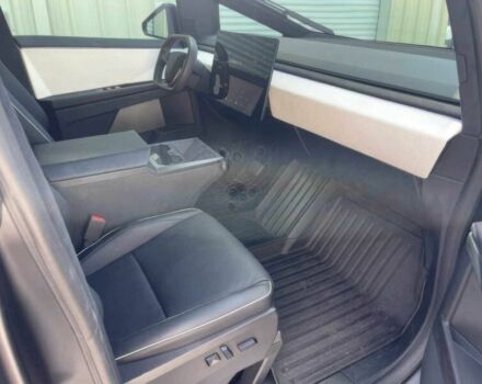 Тесла Другая 2024 в Одессе на Automoto.ua Серый Тесла Другая, объемом двигателя 0 л и пробегом 12 тыс. км за 60000 $, фото 7 на Automoto.ua