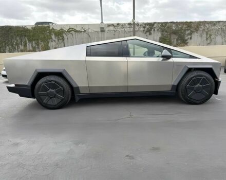 Серый Тесла Другая, объемом двигателя 0 л и пробегом 23 тыс. км за 36600 $, фото 2 на Automoto.ua