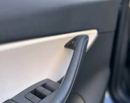 Серый Тесла Другая, объемом двигателя 0 л и пробегом 126 тыс. км за 18000 $, фото 4 на Automoto.ua