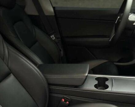 Серый Тесла Другая, объемом двигателя 0 л и пробегом 32 тыс. км за 21300 $, фото 10 на Automoto.ua