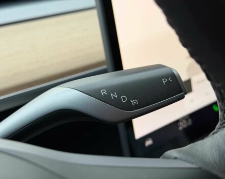 Серый Тесла Другая, объемом двигателя 5 л и пробегом 70 тыс. км за 31000 $, фото 15 на Automoto.ua