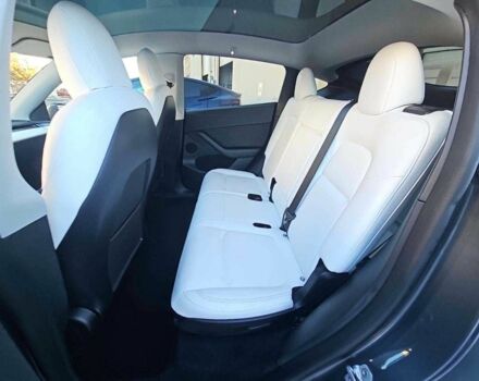 Серый Тесла Другая, объемом двигателя 0 л и пробегом 50 тыс. км за 28000 $, фото 6 на Automoto.ua