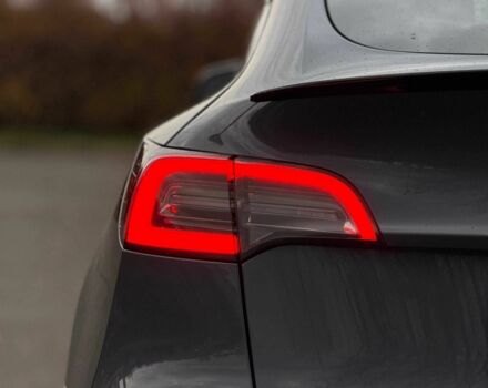 Серый Тесла Другая, объемом двигателя 5 л и пробегом 70 тыс. км за 31000 $, фото 8 на Automoto.ua