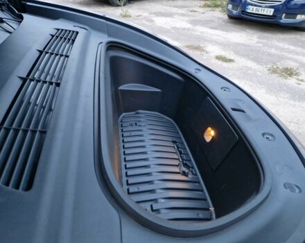 Серый Тесла Другая, объемом двигателя 0 л и пробегом 45 тыс. км за 31300 $, фото 22 на Automoto.ua