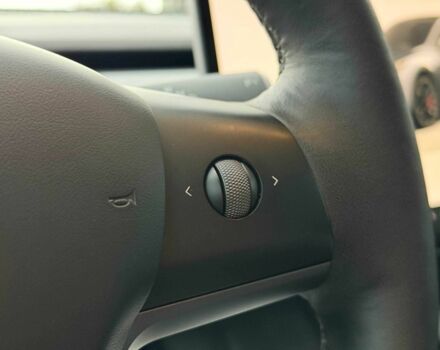 Серый Тесла Другая, объемом двигателя 5 л и пробегом 70 тыс. км за 31000 $, фото 14 на Automoto.ua