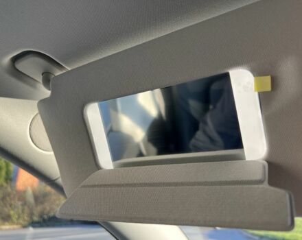 Серый Тесла Другая, объемом двигателя 0 л и пробегом 46 тыс. км за 32000 $, фото 6 на Automoto.ua