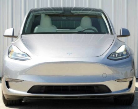 Серый Тесла Другая, объемом двигателя 0 л и пробегом 16 тыс. км за 21000 $, фото 1 на Automoto.ua