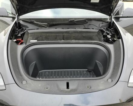 Серый Тесла Другая, объемом двигателя 0 л и пробегом 25 тыс. км за 28000 $, фото 4 на Automoto.ua