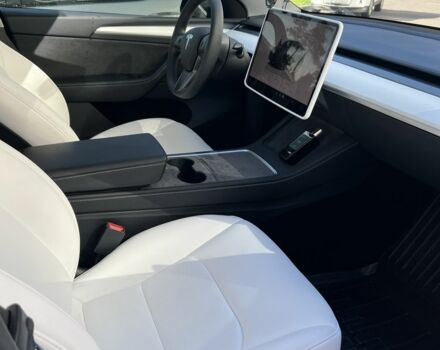 Тесла Другая 2024 в Буче на Automoto.ua Серый Тесла Другая, объемом двигателя 0 л и пробегом 33 тыс. км за 30000 $, фото 6 на Automoto.ua