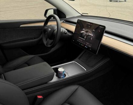 Серый Тесла Другая, объемом двигателя 0 л и пробегом 38 тыс. км за 33500 $, фото 7 на Automoto.ua