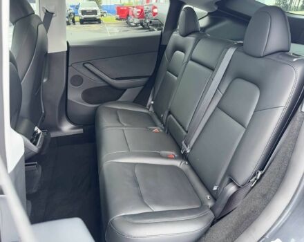 Серый Тесла Другая, объемом двигателя 0 л и пробегом 4 тыс. км за 28000 $, фото 10 на Automoto.ua