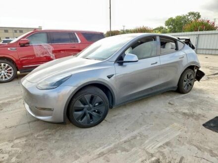 Серый Тесла Другая, объемом двигателя 0 л и пробегом 26 тыс. км за 21800 $, фото 1 на Automoto.ua