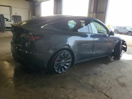 Серый Тесла Другая, объемом двигателя 0 л и пробегом 38 тыс. км за 25000 $, фото 1 на Automoto.ua