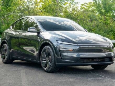 Тесла Другая 2026 в Житомире на Automoto.ua Серый Тесла Другая, объемом двигателя 0 л и пробегом 2 тыс. км за 28000 $, фото 1 на Automoto.ua