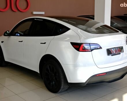 Белый Тесла Model Y, объемом двигателя 4.25 л и пробегом 19 тыс. км за 32900 $, фото 3 на Automoto.ua