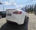 Белый Тесла Model Y, объемом двигателя 0 л и пробегом 133 тыс. км за 26500 $, фото 5 на Automoto.ua