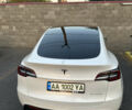 Белый Тесла Model Y, объемом двигателя 0 л и пробегом 63 тыс. км за 34999 $, фото 6 на Automoto.ua