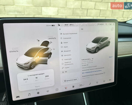 Білий Тесла Model Y, об'ємом двигуна 0 л та пробігом 63 тис. км за 34999 $, фото 11 на Automoto.ua