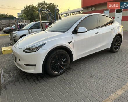 Білий Тесла Model Y, об'ємом двигуна 0 л та пробігом 63 тис. км за 34999 $, фото 5 на Automoto.ua