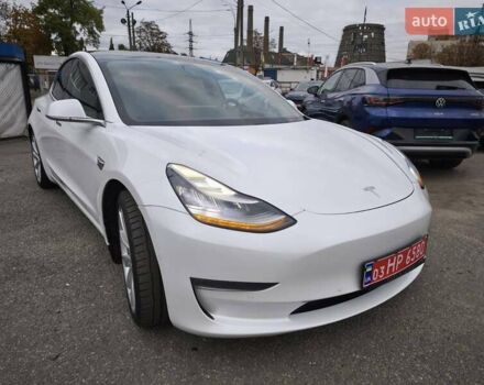 Белый Тесла Model Y, объемом двигателя 0 л и пробегом 126 тыс. км за 19999 $, фото 28 на Automoto.ua