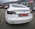 Белый Тесла Model Y, объемом двигателя 0 л и пробегом 126 тыс. км за 19999 $, фото 17 на Automoto.ua