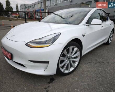 Белый Тесла Model Y, объемом двигателя 0 л и пробегом 126 тыс. км за 19999 $, фото 7 на Automoto.ua