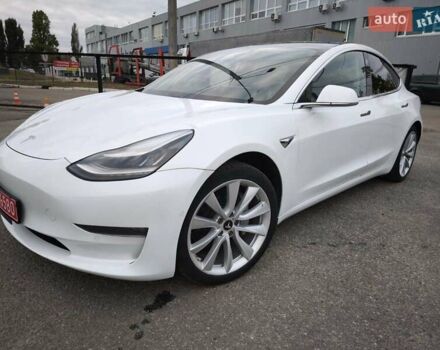 Белый Тесла Model Y, объемом двигателя 0 л и пробегом 126 тыс. км за 19999 $, фото 8 на Automoto.ua