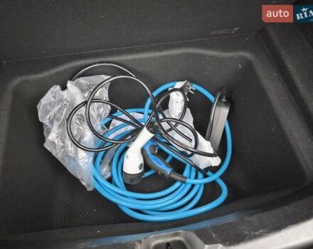 Белый Тесла Model Y, объемом двигателя 0 л и пробегом 126 тыс. км за 19999 $, фото 51 на Automoto.ua