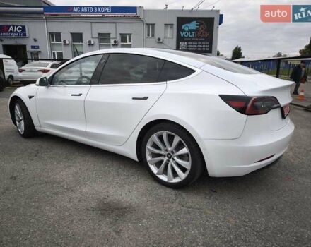 Белый Тесла Model Y, объемом двигателя 0 л и пробегом 126 тыс. км за 19999 $, фото 14 на Automoto.ua