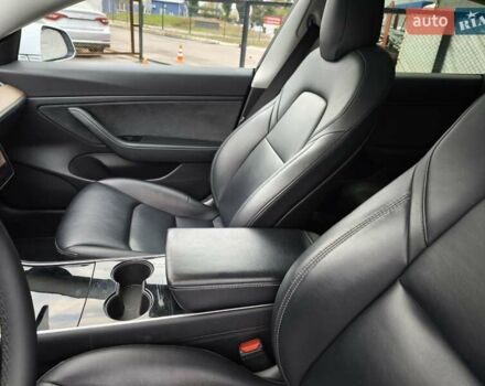 Белый Тесла Model Y, объемом двигателя 0 л и пробегом 126 тыс. км за 19999 $, фото 41 на Automoto.ua
