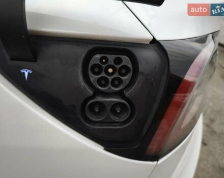 Белый Тесла Model Y, объемом двигателя 0 л и пробегом 126 тыс. км за 19999 $, фото 36 на Automoto.ua
