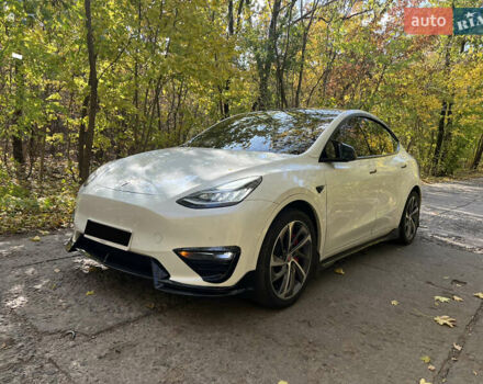 Білий Тесла Model Y, об'ємом двигуна 0 л та пробігом 126 тис. км за 28800 $, фото 9 на Automoto.ua