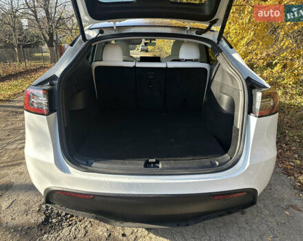 Белый Тесла Model Y, объемом двигателя 0 л и пробегом 71 тыс. км за 23400 $, фото 12 на Automoto.ua