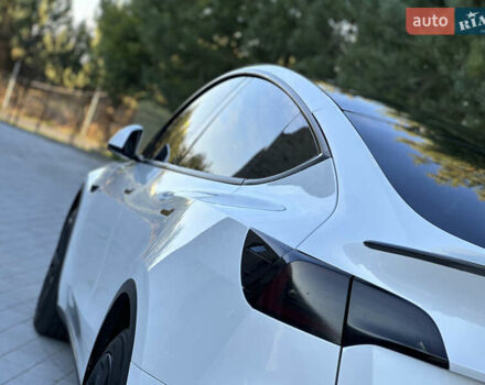 Белый Тесла Model Y, объемом двигателя 0 л и пробегом 118 тыс. км за 21700 $, фото 28 на Automoto.ua