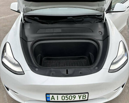 Білий Тесла Model Y, об'ємом двигуна 0 л та пробігом 70 тис. км за 28000 $, фото 9 на Automoto.ua