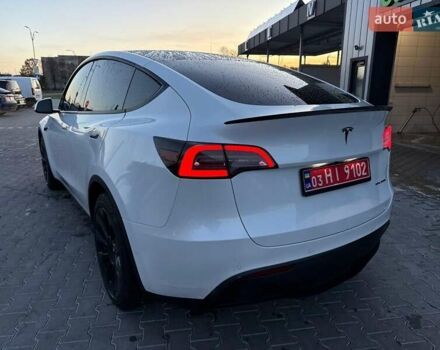 Белый Тесла Model Y, объемом двигателя 0 л и пробегом 132 тыс. км за 20800 $, фото 104 на Automoto.ua