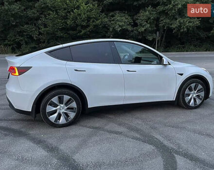 Белый Тесла Model Y, объемом двигателя 0 л и пробегом 45 тыс. км за 19500 $, фото 3 на Automoto.ua