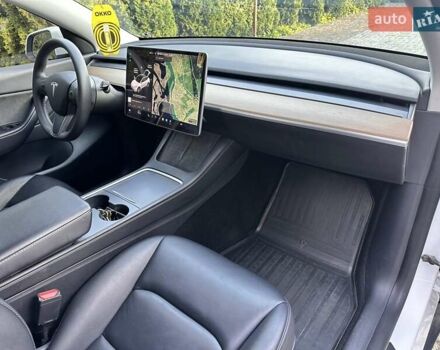 Білий Тесла Model Y, об'ємом двигуна 0 л та пробігом 100 тис. км за 20999 $, фото 12 на Automoto.ua