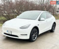 Белый Тесла Model Y, объемом двигателя 0 л и пробегом 77 тыс. км за 25000 $, фото 2 на Automoto.ua