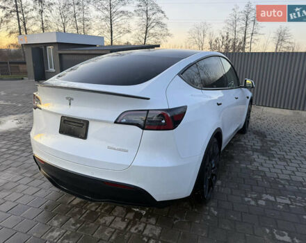 Белый Тесла Model Y, объемом двигателя 0 л и пробегом 65 тыс. км за 19600 $, фото 2 на Automoto.ua