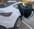 Белый Тесла Model Y, объемом двигателя 0 л и пробегом 69 тыс. км за 23300 $, фото 9 на Automoto.ua