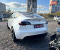 Білий Тесла Model Y, об'ємом двигуна 0 л та пробігом 70 тис. км за 14300 $, фото 6 на Automoto.ua