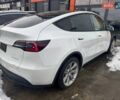 Белый Тесла Model Y, объемом двигателя 0 л и пробегом 98 тыс. км за 15000 $, фото 5 на Automoto.ua
