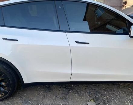 Белый Тесла Model Y, объемом двигателя 0 л и пробегом 21 тыс. км за 19500 $, фото 16 на Automoto.ua