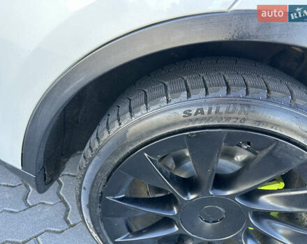 Белый Тесла Model Y, объемом двигателя 0 л и пробегом 85 тыс. км за 22900 $, фото 32 на Automoto.ua