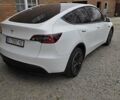 Белый Тесла Model Y, объемом двигателя 0 л и пробегом 67 тыс. км за 19999 $, фото 1 на Automoto.ua