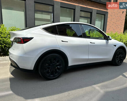 Тесла Model Y 2020 в Львове на Automoto.ua Белый Тесла Model Y, объемом двигателя 0 л и пробегом 63 тыс. км за 23500 $, фото 21 на Automoto.ua