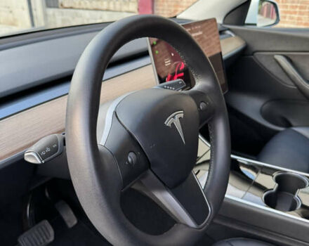 Тесла Model Y 2020 в Львове на Automoto.ua Белый Тесла Model Y, объемом двигателя 0 л и пробегом 30 тыс. км за 29000 $, фото 12 на Automoto.ua